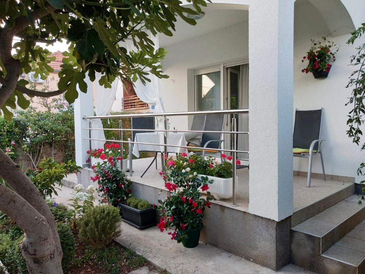 Radenka Zafron Apartment Vodice Extérieur photo