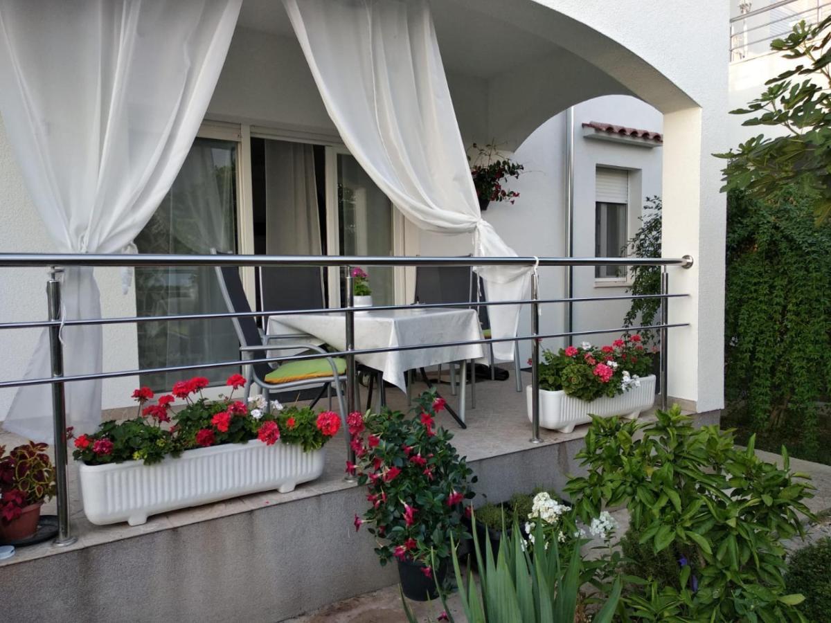 Radenka Zafron Apartment Vodice Extérieur photo
