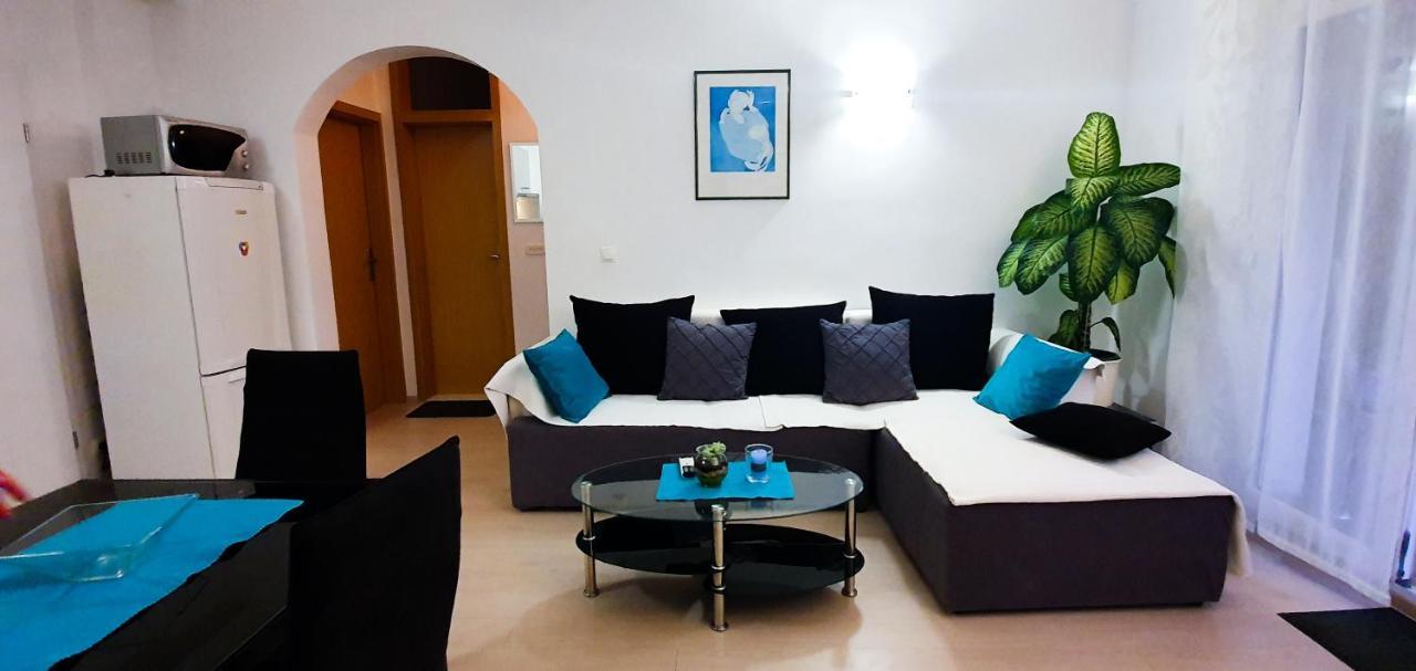Radenka Zafron Apartment Vodice Extérieur photo