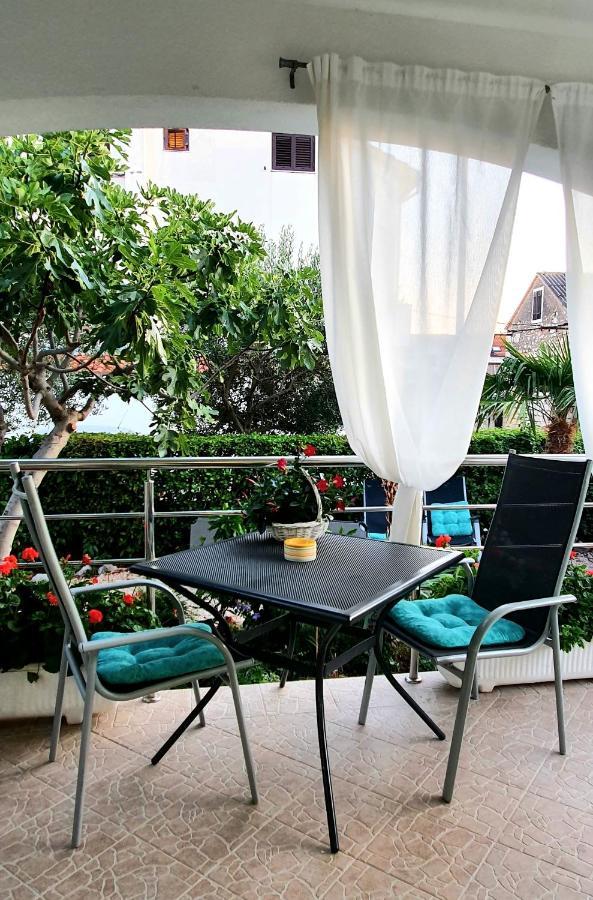 Radenka Zafron Apartment Vodice Extérieur photo